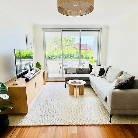 Stylish And Perfectly Located Bondi Beach Hideaway Sydney Exterior photo